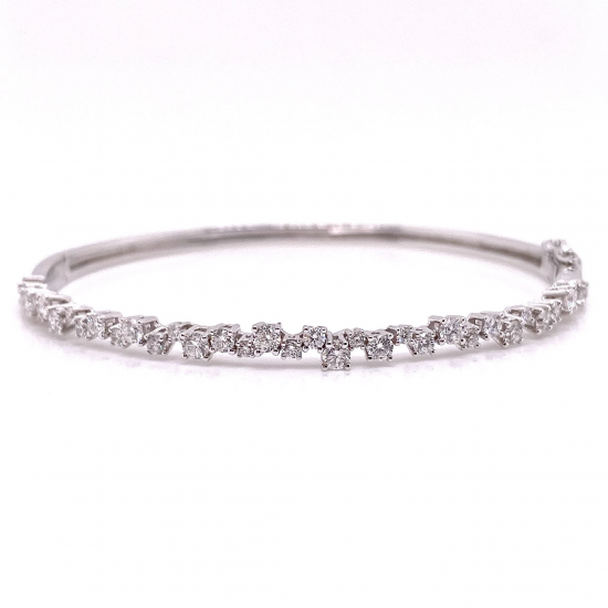 ALTERNATE HALFWAY DIAMOND BANGLE