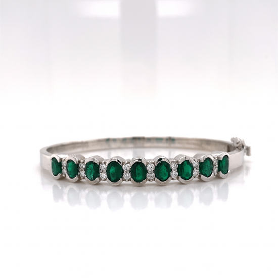 OVAL CUT EMERALD DIAMOND BANGLE